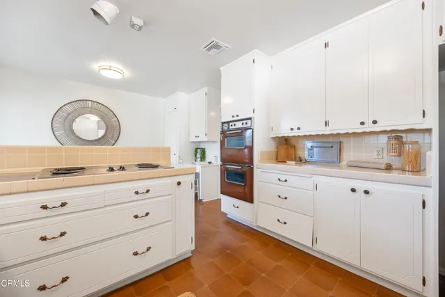 $1,575,000 | 1574 East Glenoaks Boulevard, Glendale, CA 91206