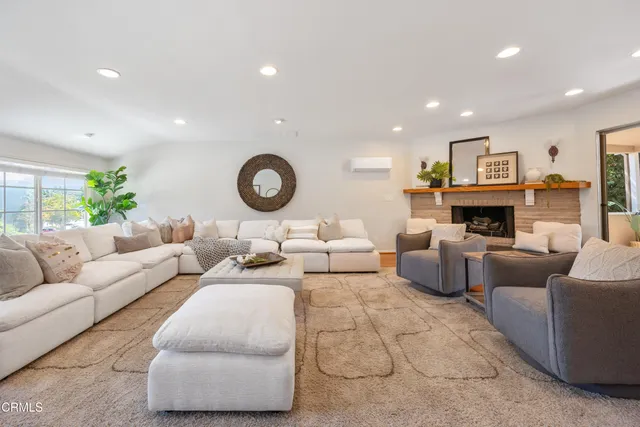 $1,575,000 | 1574 East Glenoaks Boulevard, Glendale, CA 91206