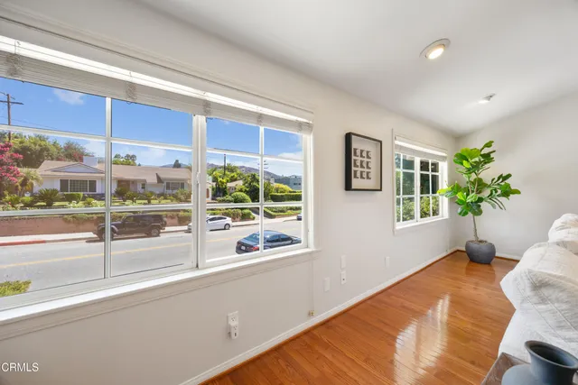 $1,575,000 | 1574 East Glenoaks Boulevard, Glendale, CA 91206