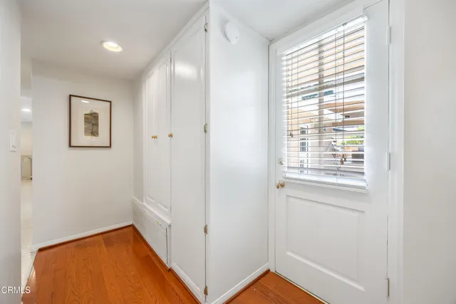 $1,575,000 | 1574 East Glenoaks Boulevard, Glendale, CA 91206