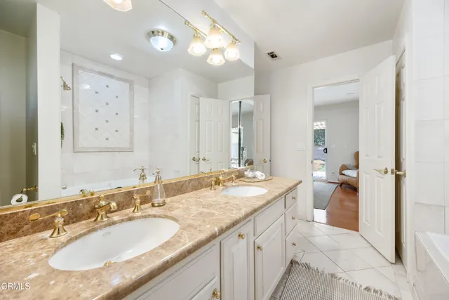 $1,575,000 | 1574 East Glenoaks Boulevard, Glendale, CA 91206