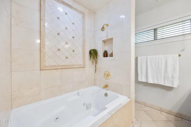 $1,575,000 | 1574 East Glenoaks Boulevard, Glendale, CA 91206