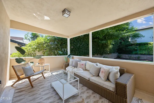$1,575,000 | 1574 East Glenoaks Boulevard, Glendale, CA 91206
