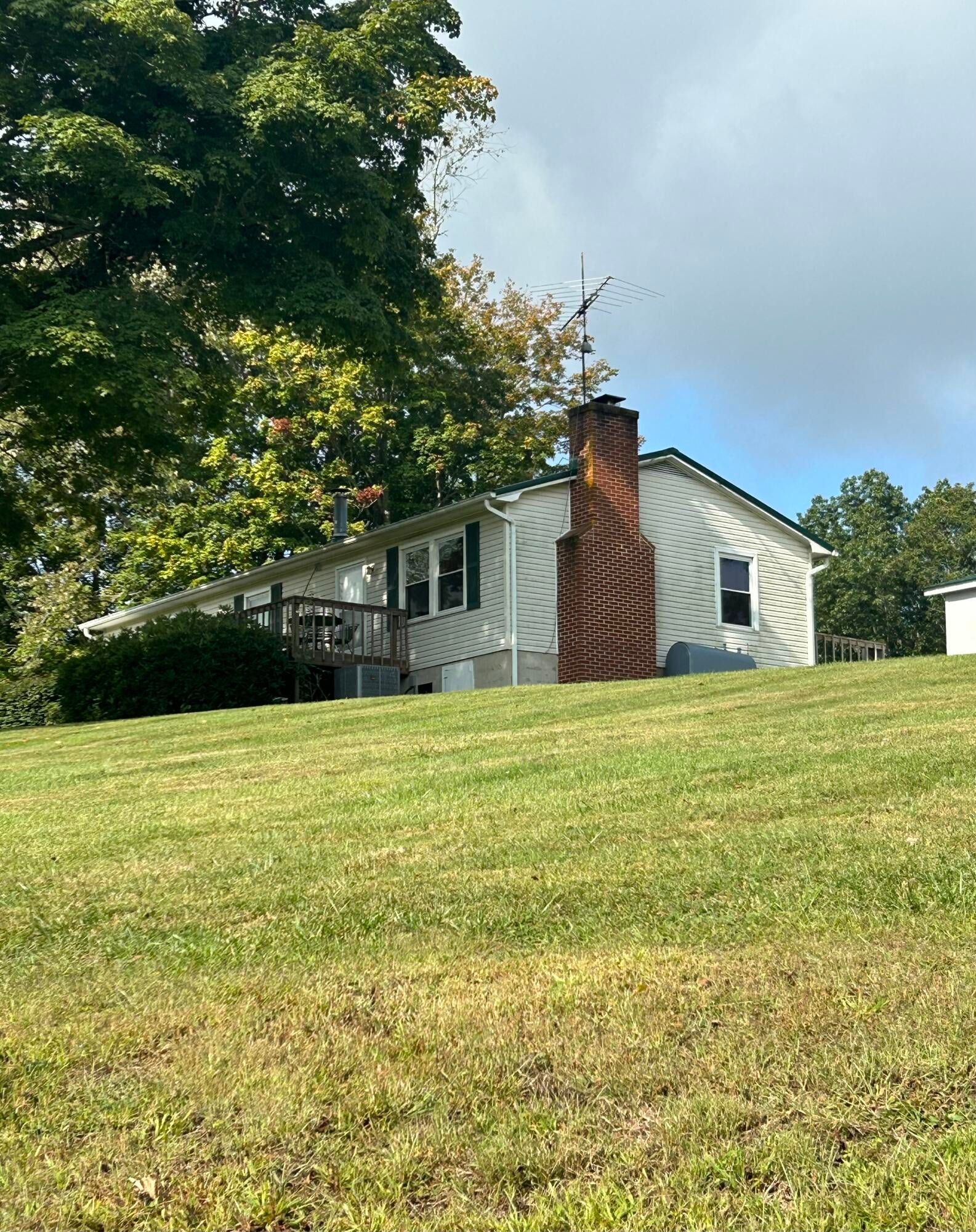 1797 Sweet Springs Valley Road Union, WV 24983 - Photo 10 of 82 Gallery Image 10