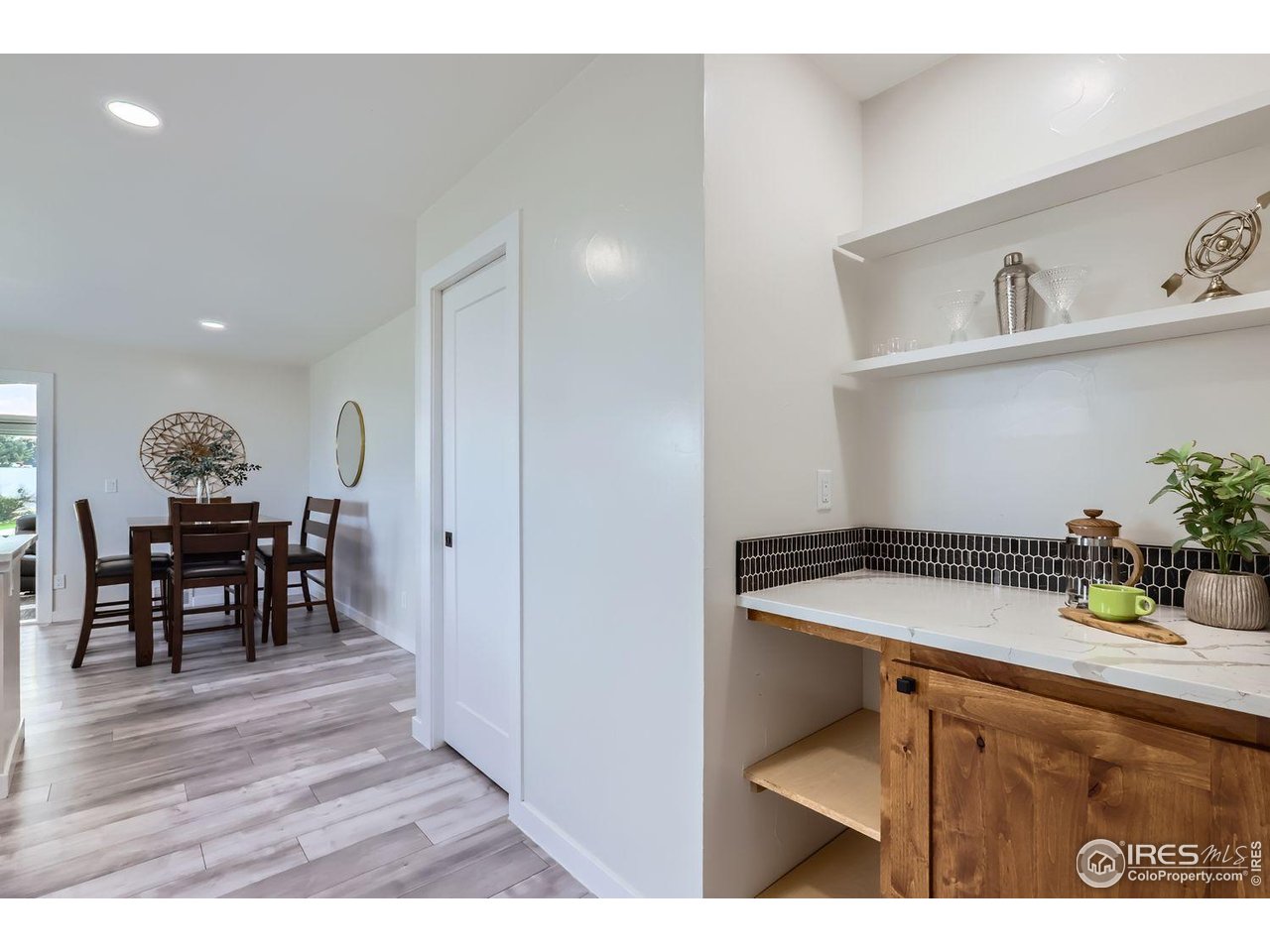 128 Carpenter Road Fort Collins, CO 80525 - Photo 12 of 44 Coffee bar.