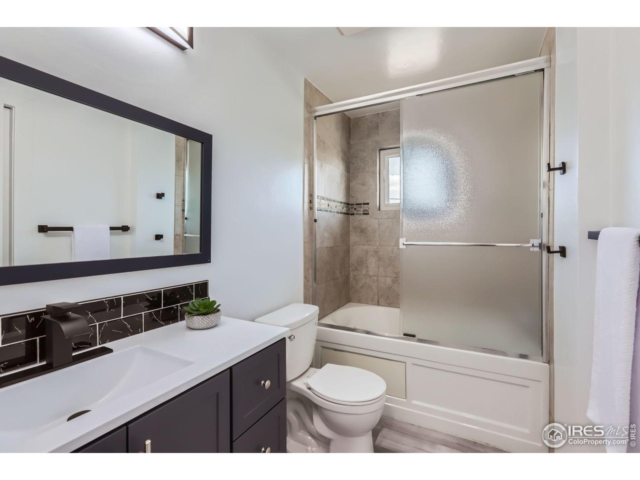 128 Carpenter Road Fort Collins, CO 80525 - Photo 21 of 44 Shared bath