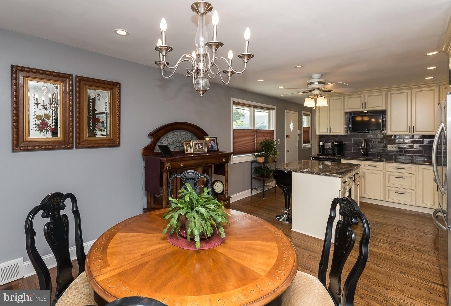 2328 Poplar Road Havertown, PA 19083 - Photo 14 of 41