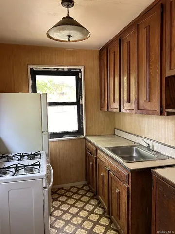 $205,000 | 163-30 17th Avenue, Unit 4297 | Clearview