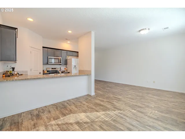 $399,999 | 11530 Northeast 125th Avenue, Vancouver, WA 98682