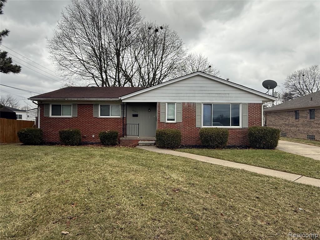 2501 King Road Trenton, MI 48183 - Photo 1 of 19