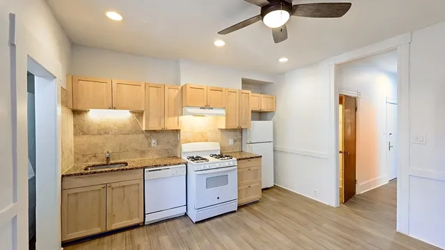 $4,060 | 254 Windsor Street, Unit 1L, Cambridge, MA 02139