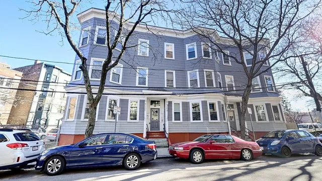 $4,060 | 254 Windsor Street, Unit 1L, Cambridge, MA 02139