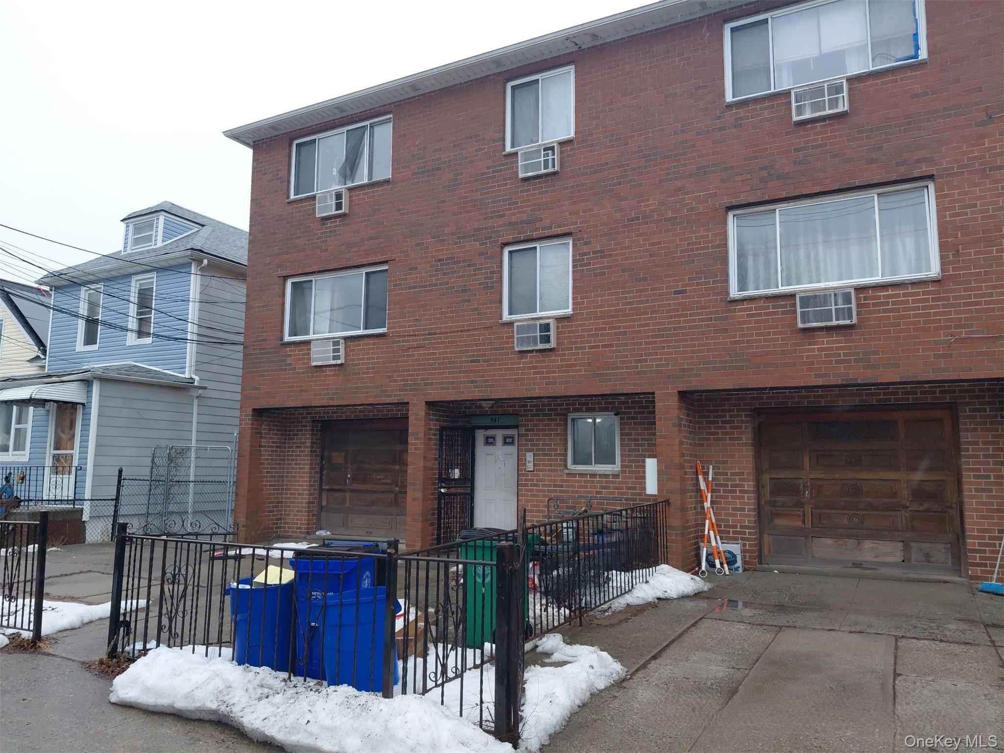 541 Edison Avenue Bronx, NY 10465 - Photo 3 of 4