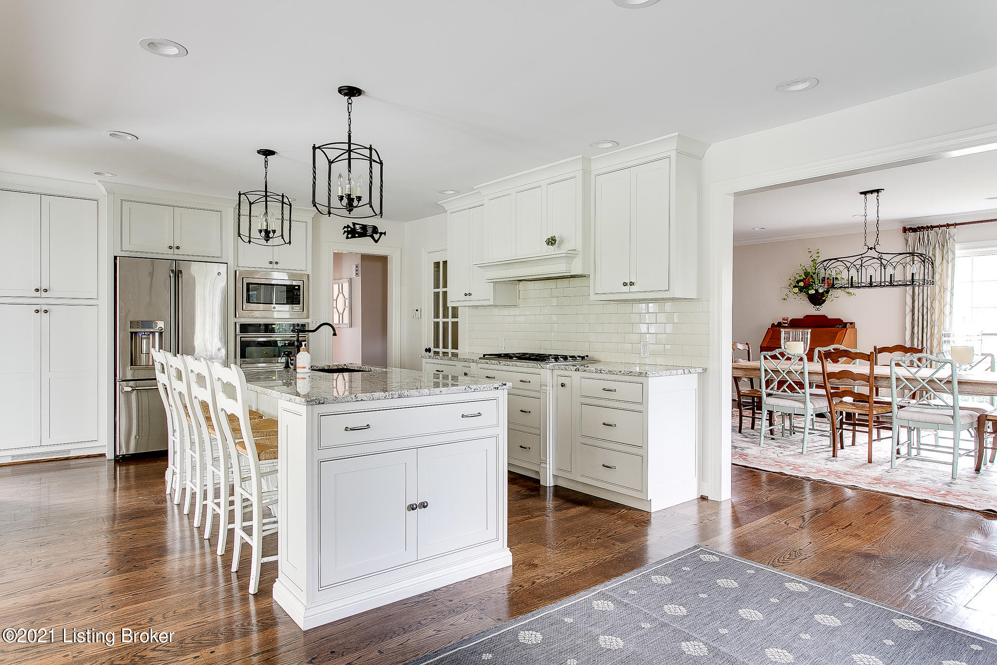 210 Cayuga Road Louisville, KY 40207 - Photo 10 of 42 10
