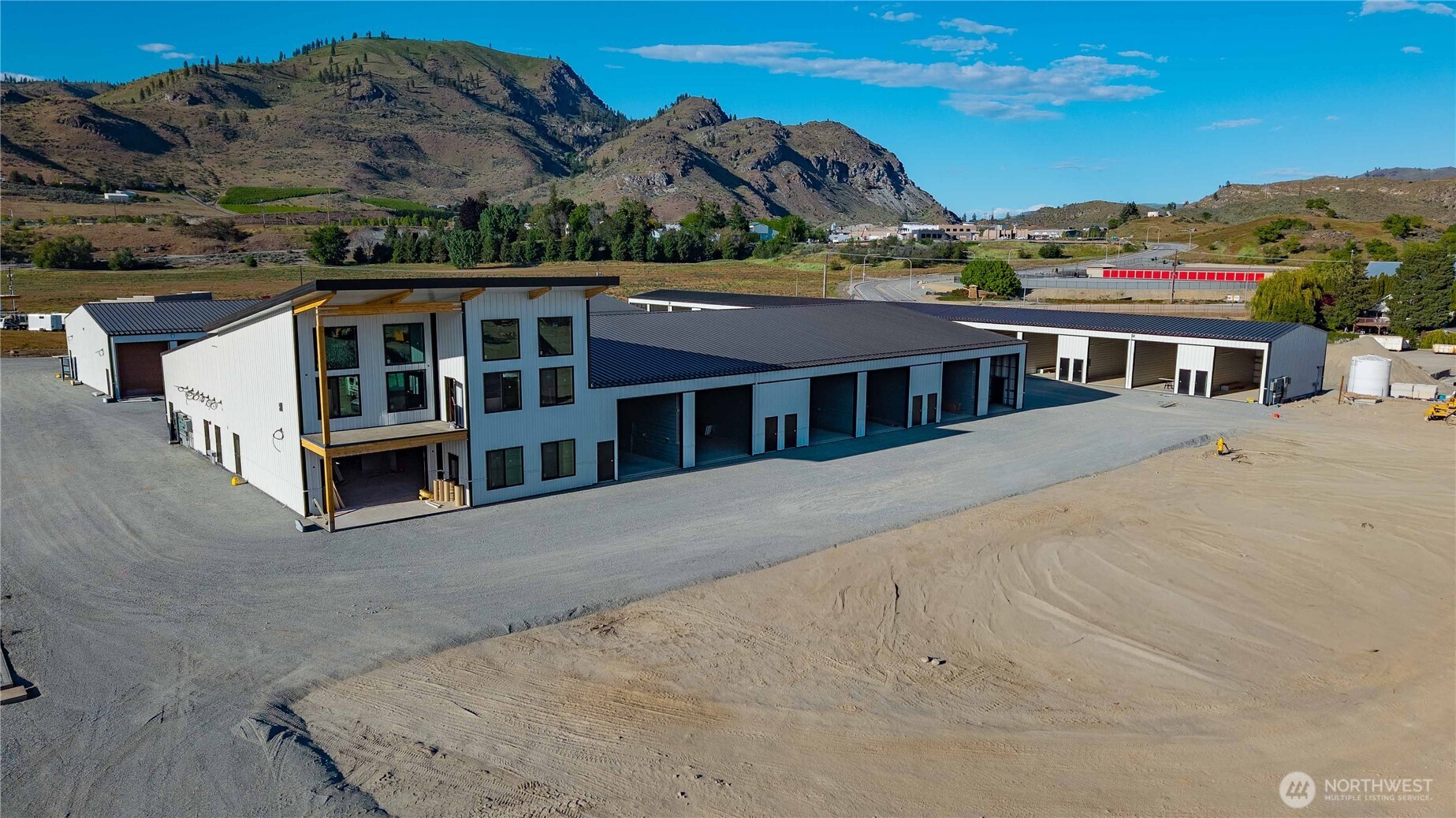 73 East Shop Avenue, Unit B3 Chelan, WA 98816 - Photo 5 of 17