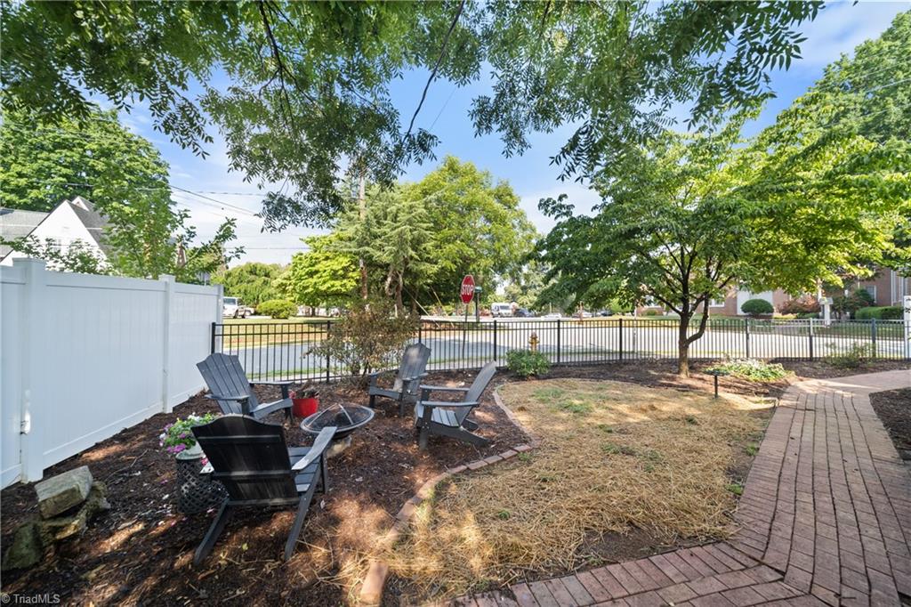 641 South Hawthorne Road Winston-Salem, NC 27103 - Photo 43 of 44