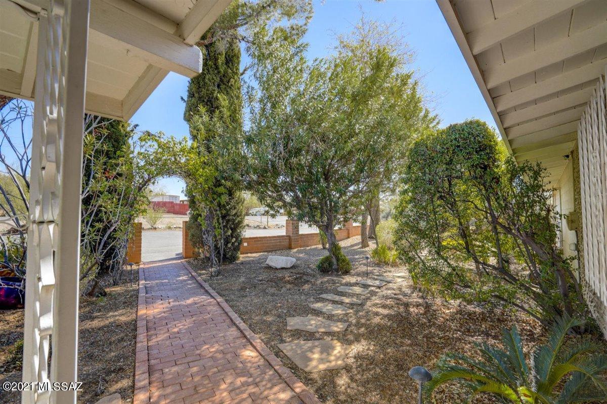 6901 North Mona Lisa Road Tucson, AZ 85741 - Photo 3 of 34 Gallery Image 3