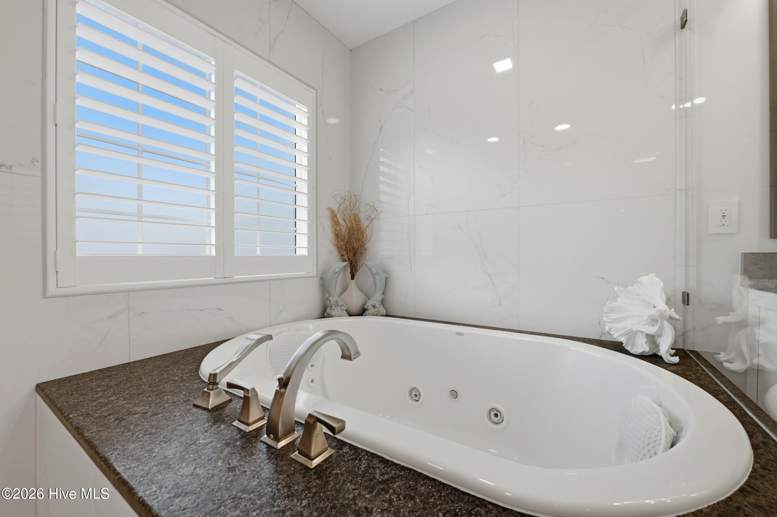 824 Berwyn Road Wilmington, NC 28409 - Photo 27 of 69 Jacuzzi Tub