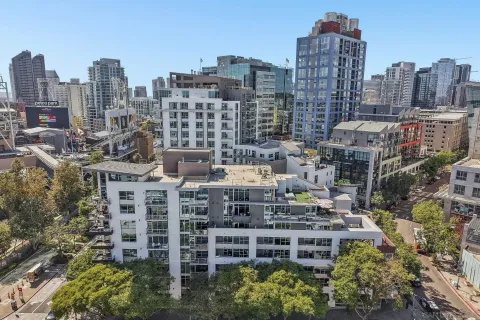 $409,900 | 206 Park Boulevard, Unit 313, San Diego, CA 92101