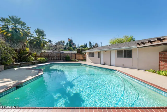 $1,025,000 | 1016 Saxon Place, Thousand Oaks, CA 91360