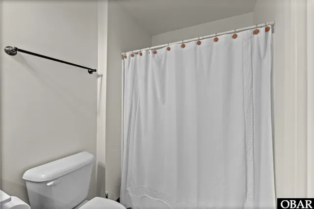 $675,000 | 42089 Cedar Circle, Avon, NC 27915