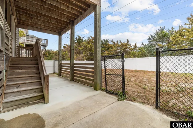 $675,000 | 42089 Cedar Circle, Avon, NC 27915