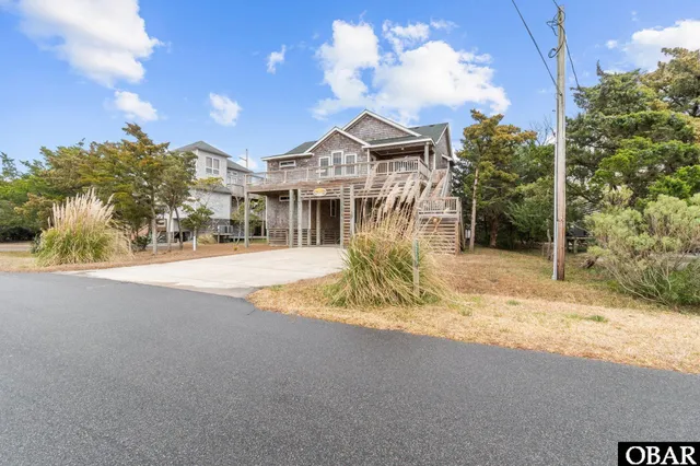 $675,000 | 42089 Cedar Circle, Avon, NC 27915