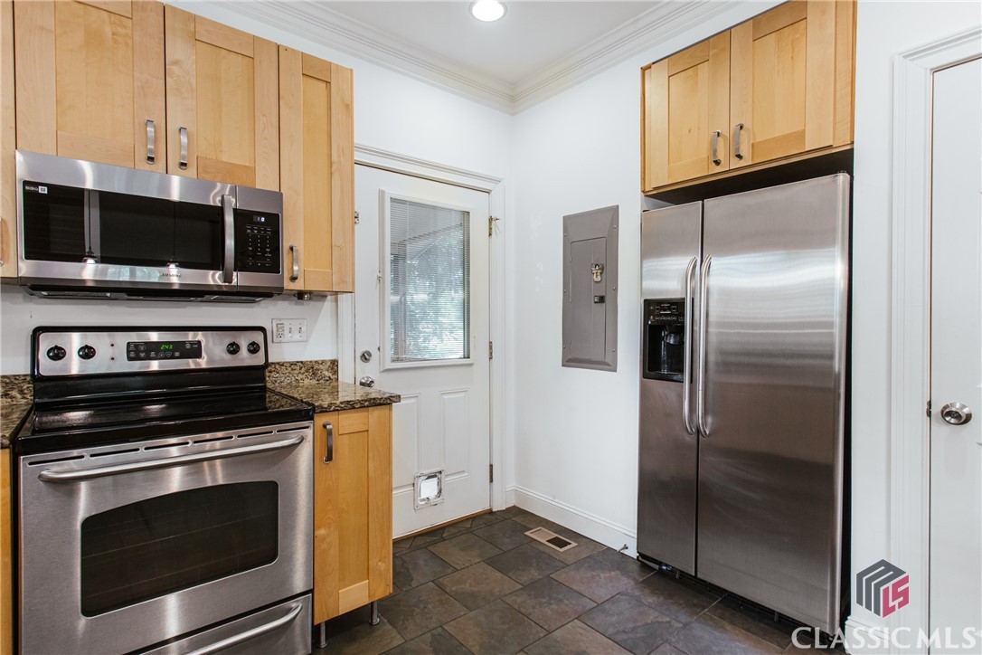136 Herman Street, Unit A Athens, GA 30601 - Photo 13 of 50 Gallery Image 13