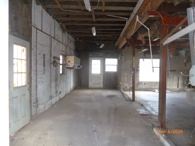 14765 Highway 70 East Huntingdon, TN 38344 - Photo 4 of 11 a view of an empty room
