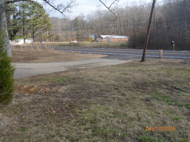 14765 Highway 70 East Huntingdon, TN 38344 - Photo 6 of 11 a backyard of a house