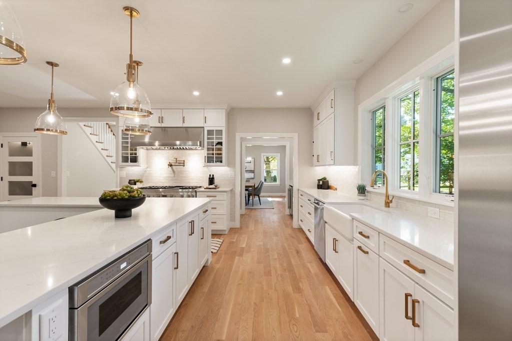 141 Pleasant Street Lexington, MA 02421 - Photo 18 of 42 Gallery Image 18