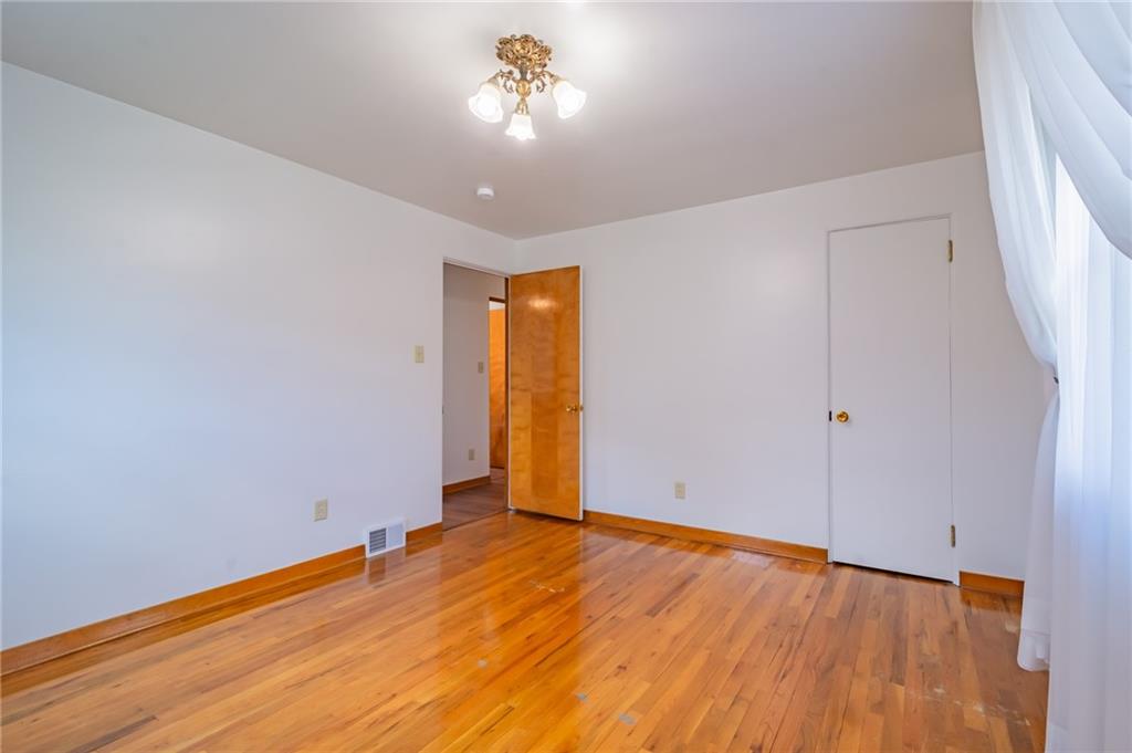 3104 Valley Ridge Road McKeesport, PA 15133 - Photo 11 of 19 Gallery Image 11