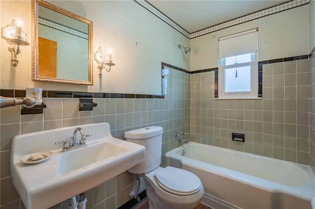 3104 Valley Ridge Road McKeesport, PA 15133 - Photo 12 of 19 Gallery Image 12