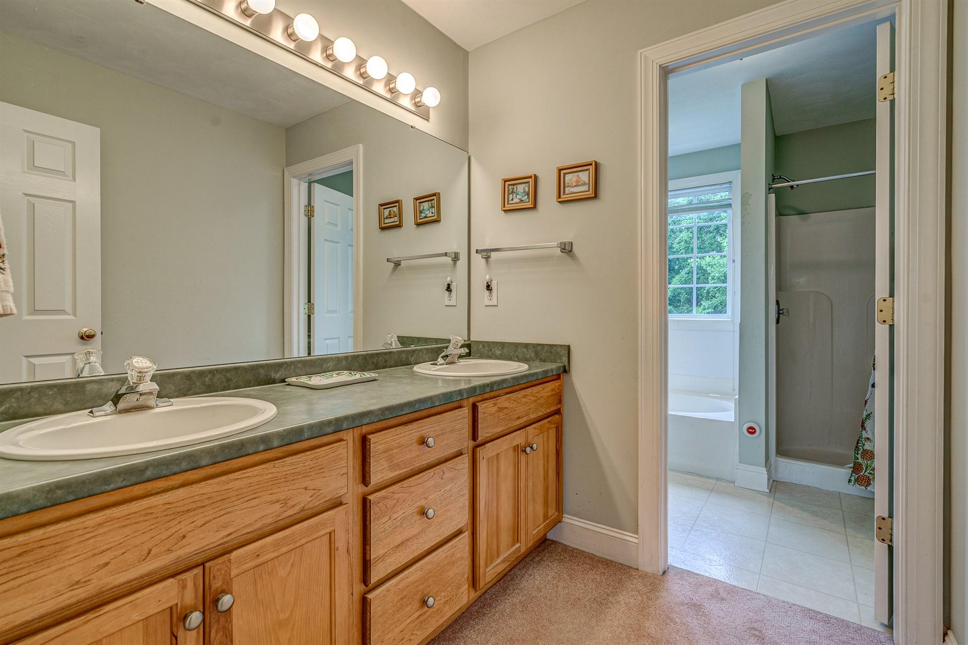 1412 Fieldgate Road Salem, VA 24153 - Photo 25 of 43 25-1412 Fieldgate 025