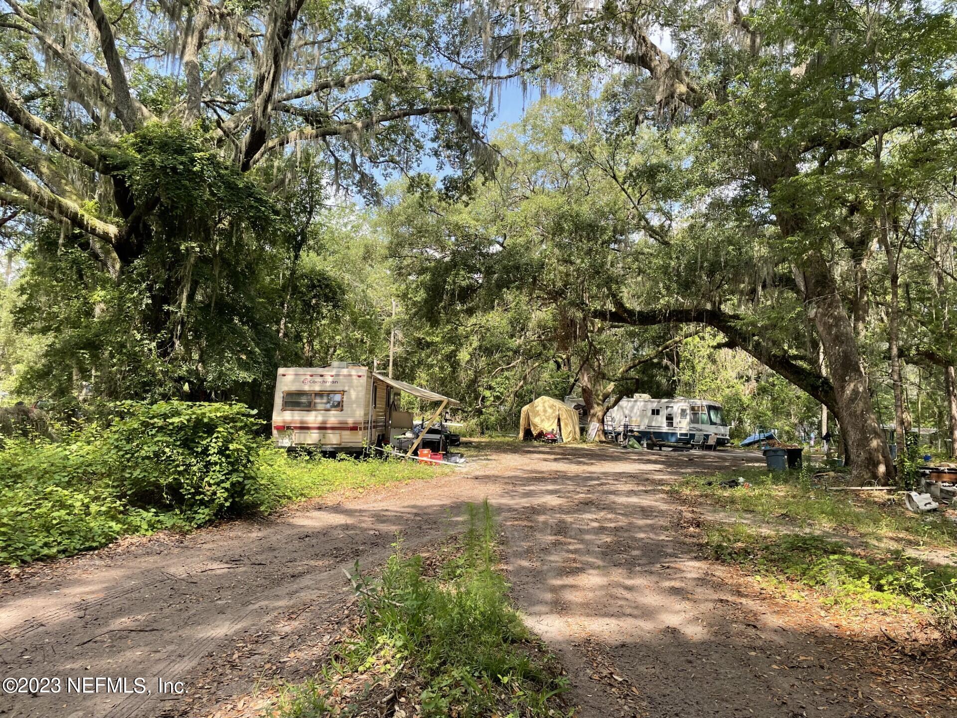 158 Homestead Road Palatka, FL 32177 - Photo 3 of 5 IMG_3012