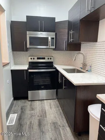 $1,100 | 121 East 2nd Street, Unit 101, Washington, NC 27889