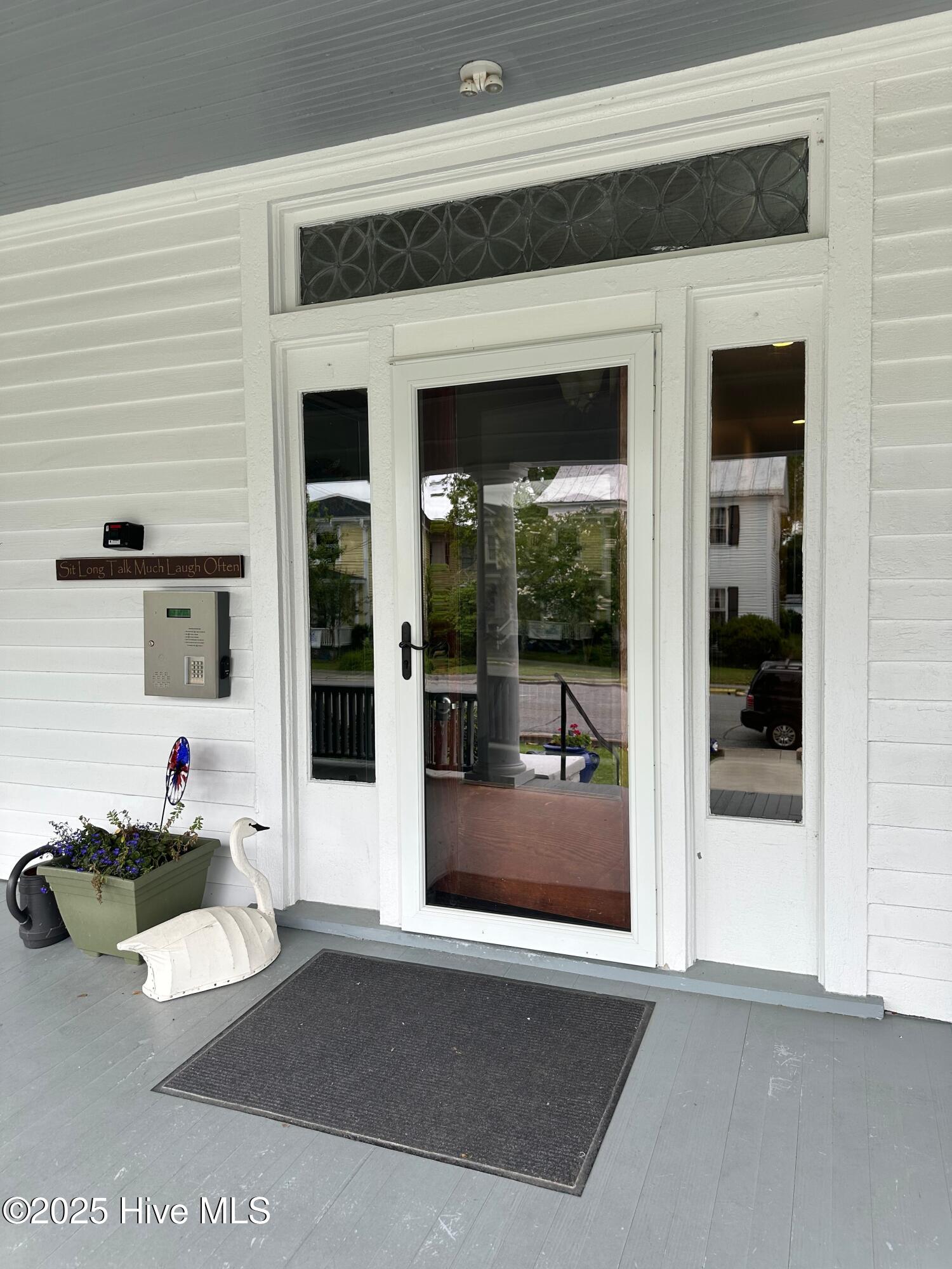 121 East 2nd Street, Unit 101 Washington, NC 27889 - Photo 2 of 15 Front door