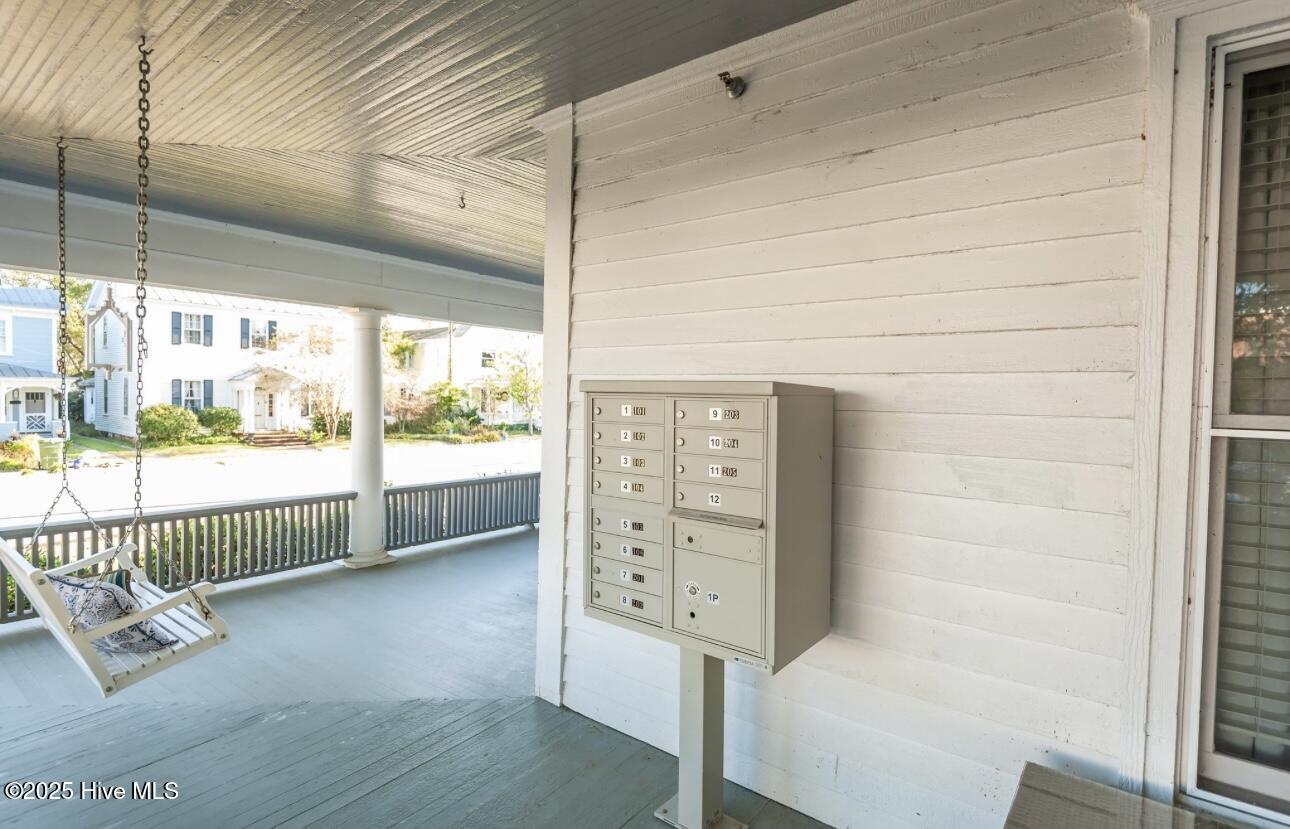 121 East 2nd Street, Unit 101 Washington, NC 27889 - Photo 4 of 15 Mailboxes