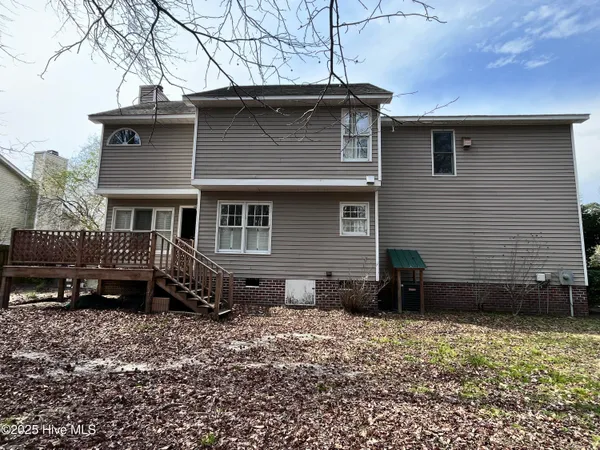 $2,300 | 2107 Sir Raleigh Court, Greenville, NC 27858