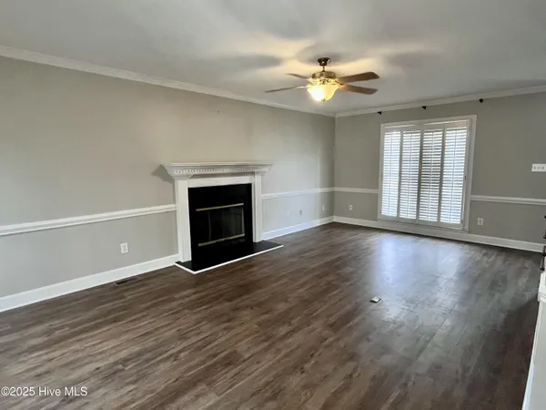$2,300 | 2107 Sir Raleigh Court, Greenville, NC 27858