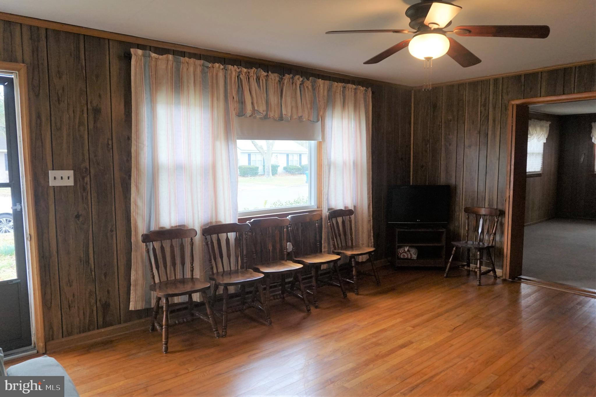 403 Oak Road Seaford, DE 19973 - Photo 3 of 20 Gallery Image 3