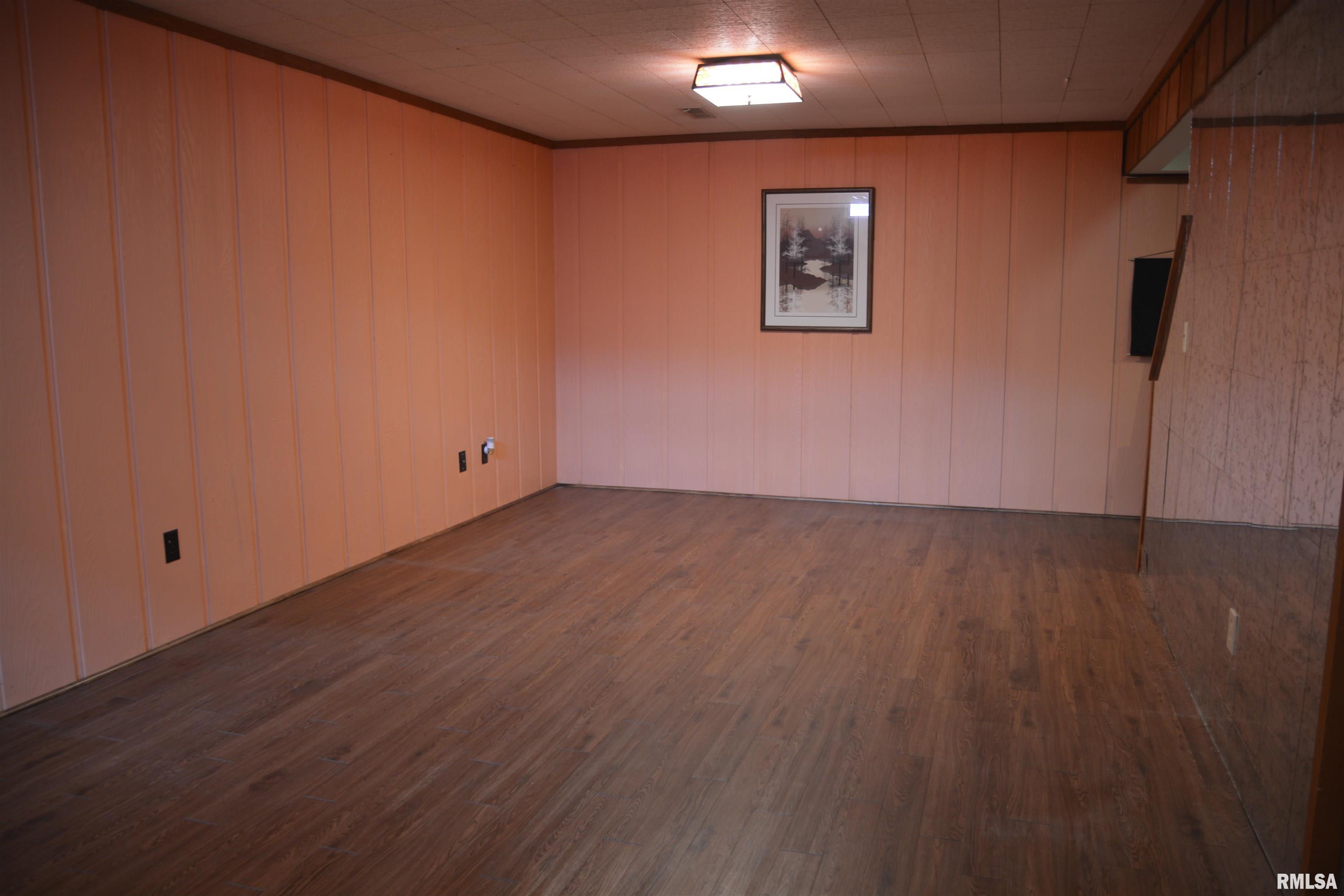 4 Cedar Drive Macomb, IL 61455 - Photo 19 of 26