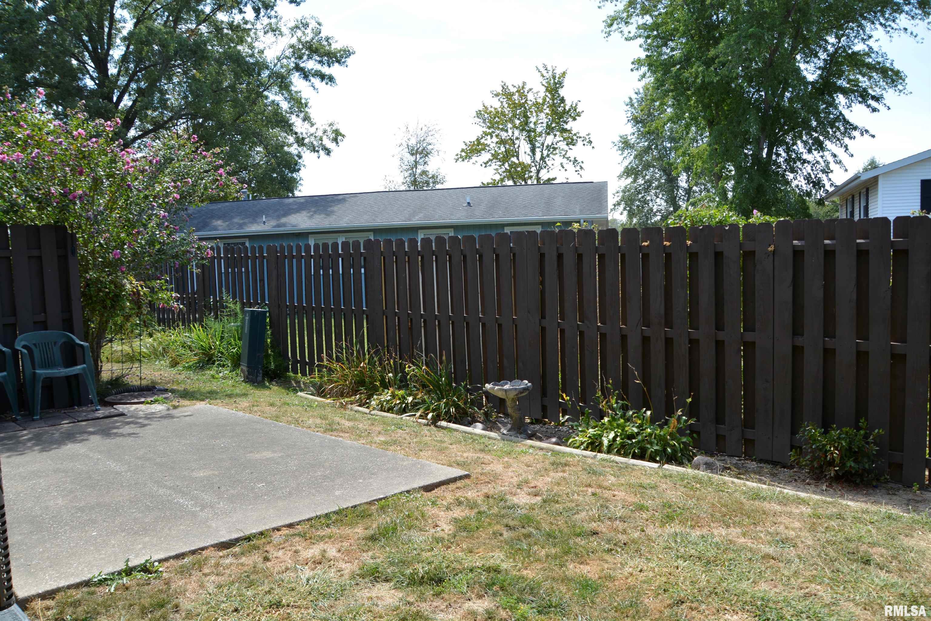 4 Cedar Drive Macomb, IL 61455 - Photo 24 of 26