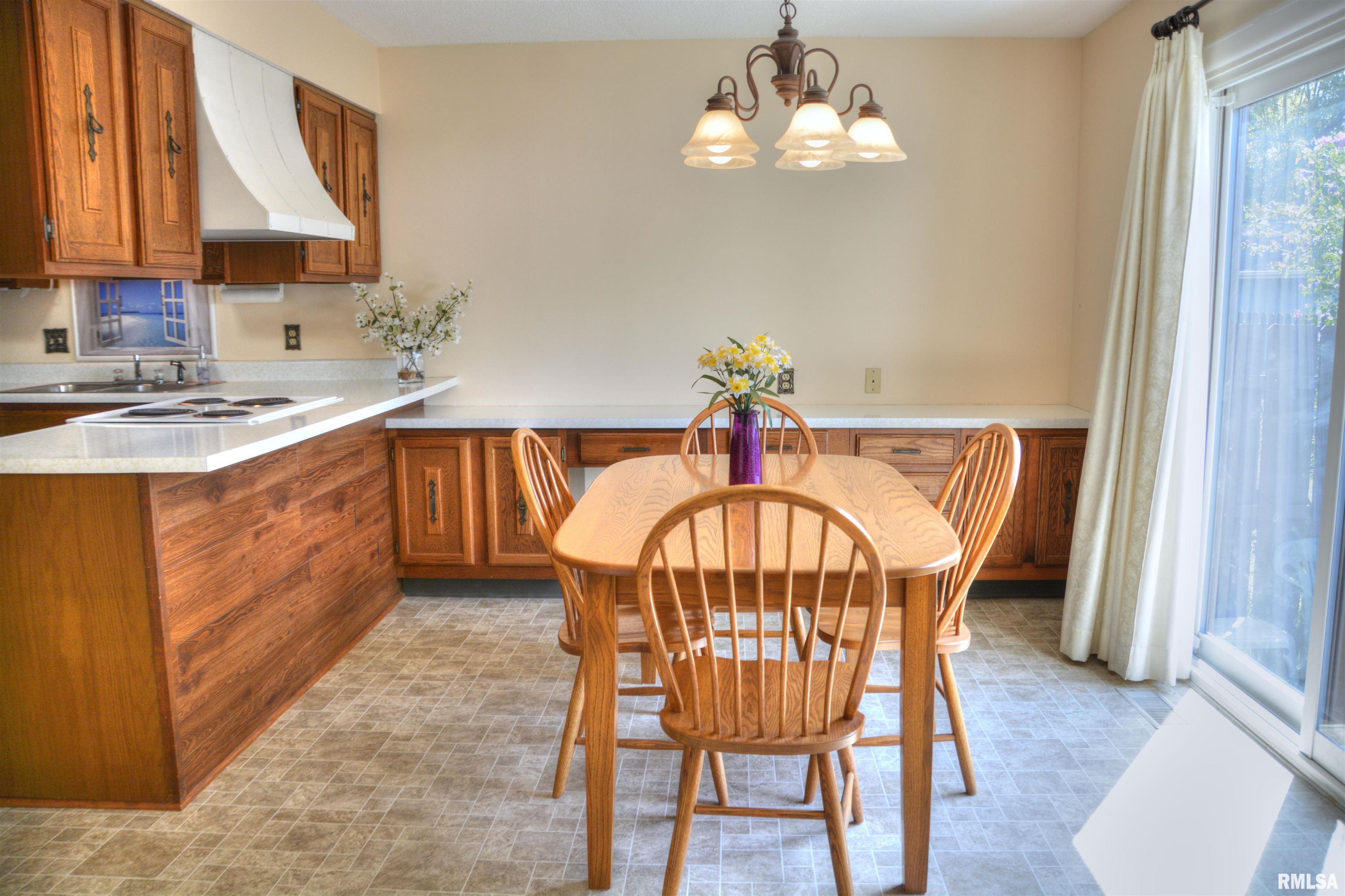 4 Cedar Drive Macomb, IL 61455 - Photo 7 of 26