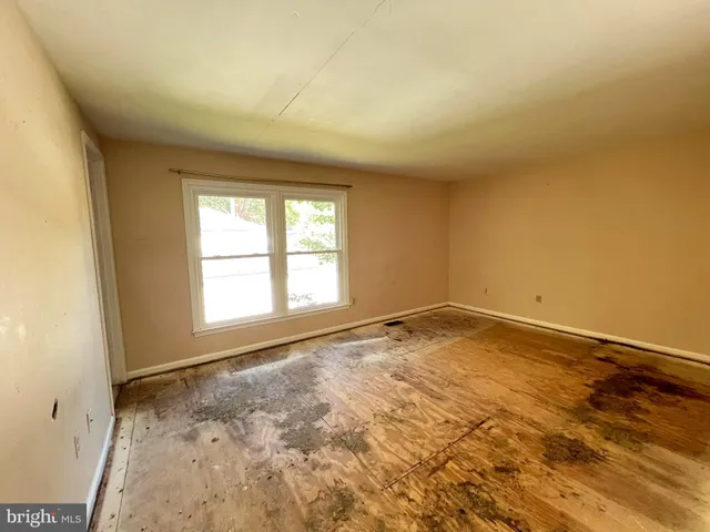 $515,000 | 2124 Aventurine Way, Silver Spring, MD 20904