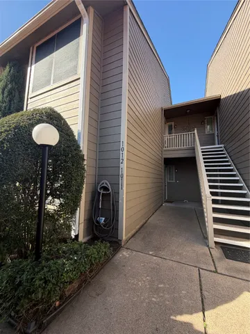 $156,990 | 14911 Wunderlich Drive, Unit 1012, Houston, TX 77069