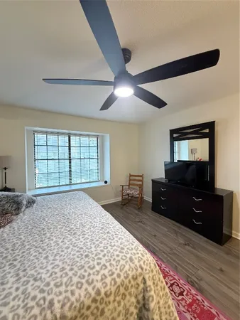 $149,000 | 14911 Wunderlich Drive, Unit 1012, Houston, TX 77069