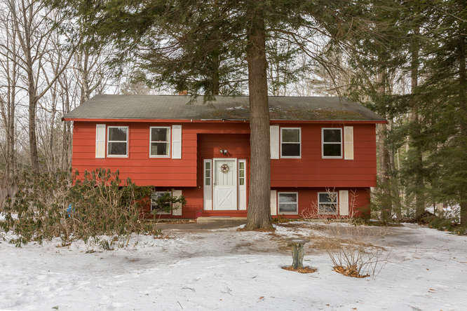 54 Farrington Road Gorham, ME 04038 - Photo 1 of 31 54 Farrington