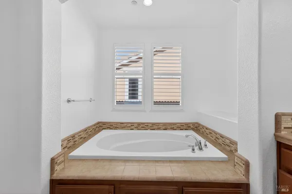 $1,375,000 | 247 Cantada Way, American Canyon, CA 94503