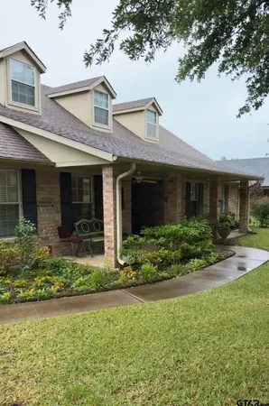 $299,000 | 227 Spring Lake Drive, Mineola, TX 75773